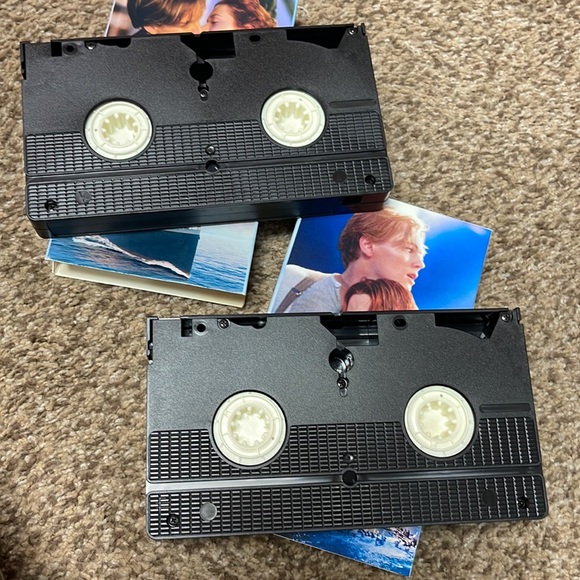 Titanic on vhs vol 1 & 2 - Picture 10 of 10